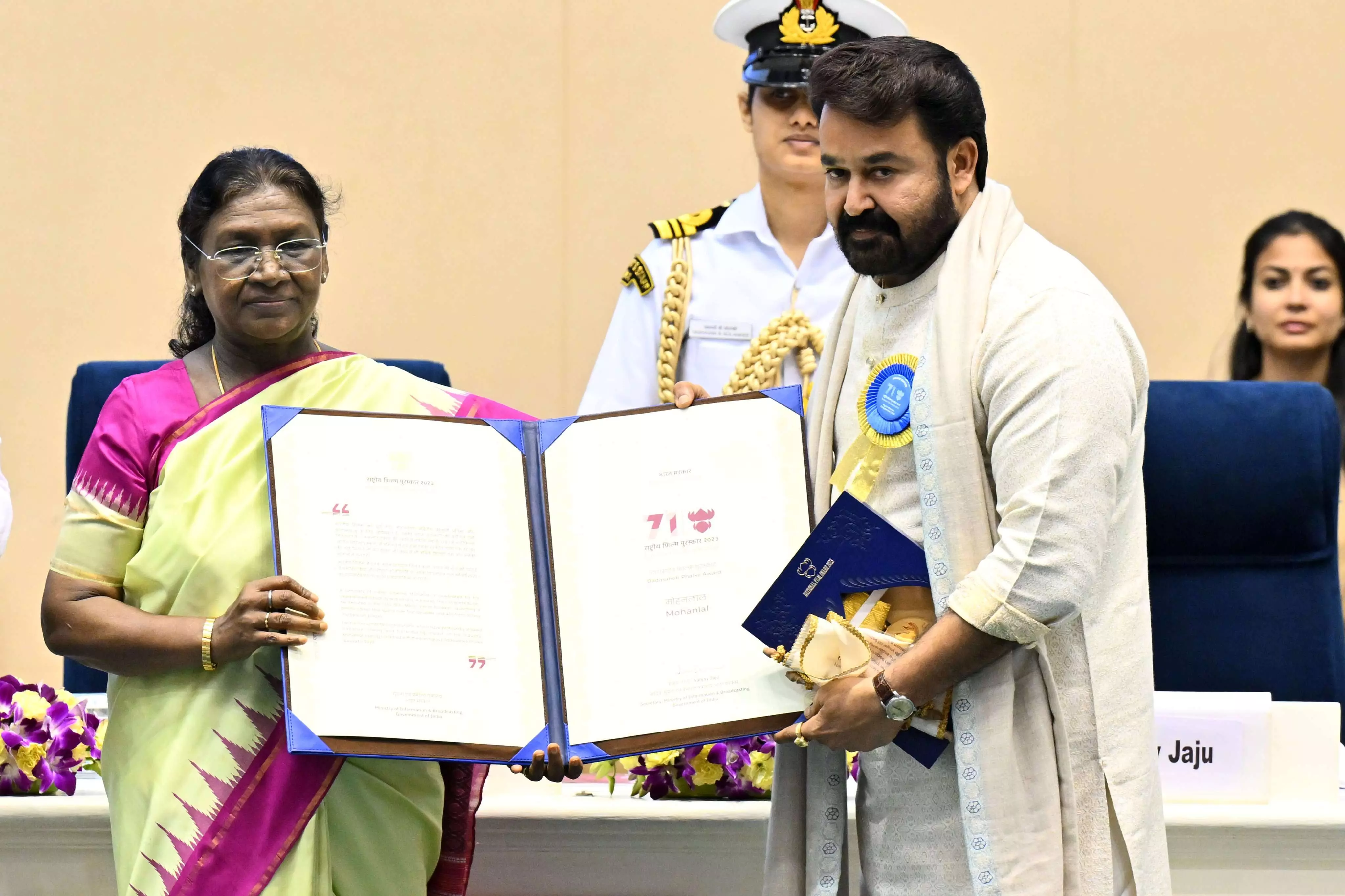 National Award 2025: Mohanlal gets Phalke award; SRK, Rani, Vikrant shines
