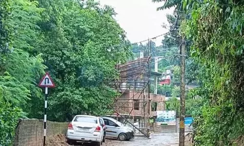 Residents call on Guwahati police to remove road-blocking Durga Puja pandal
