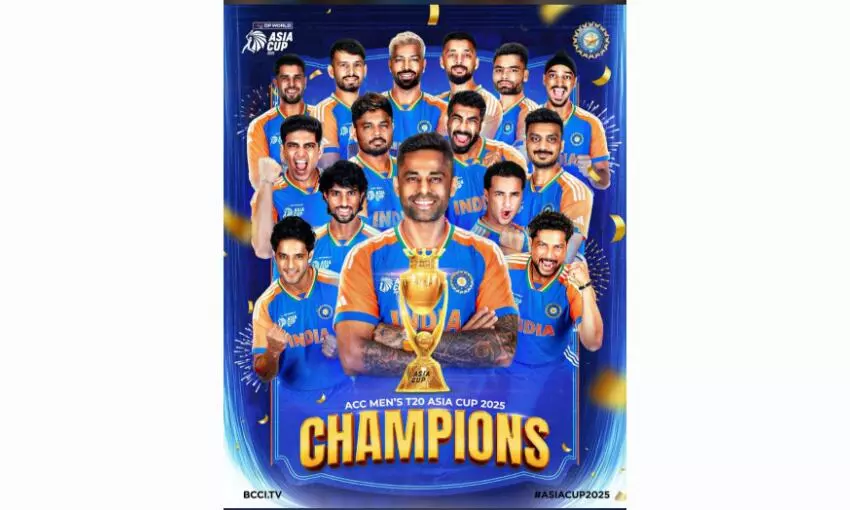 Telangana, Andhra CMs extend congratulations to Team India for Asia Cup win Telangana, Andhra CMs extend congratulations to Team India for Asia Cup win