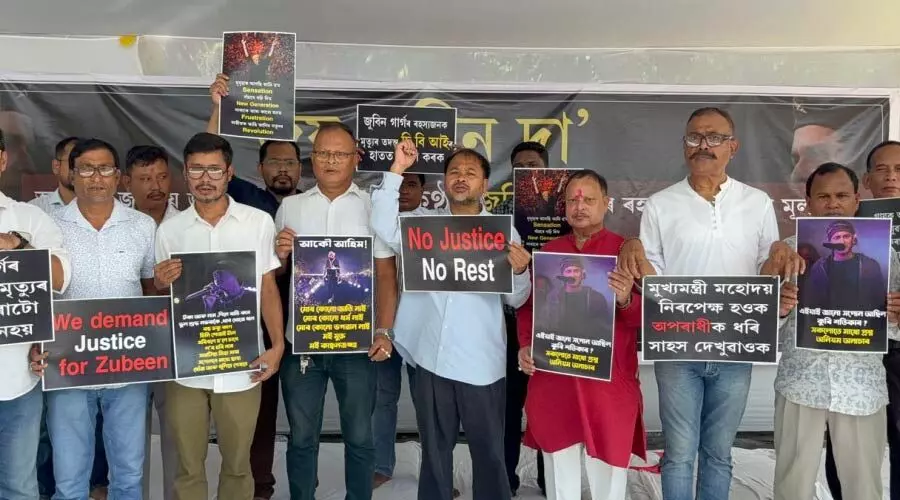 Raijor Dal begins indefinite Guwahati sit-in, demands justice in Zubeen Garg’s death Raijor Dal begins indefinite Guwahati sit-in, demands justice in Zubeen Garg’s death