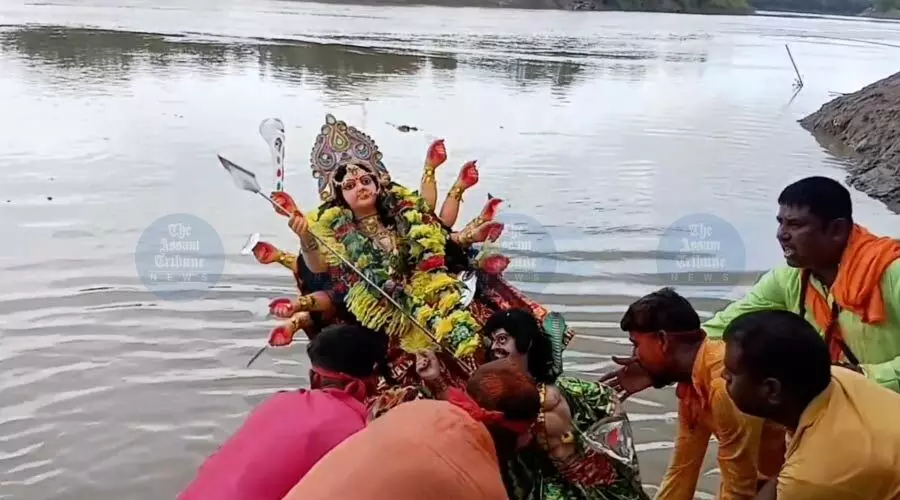 Durga idol immersion unites India & Bangladesh across the border in Sribhumi