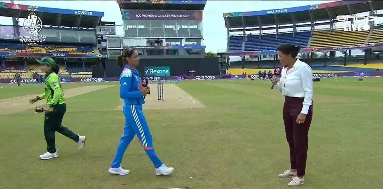 Toss confusion, handshake snub mark India-Pakistan Women’s World Cup clash in Colombo