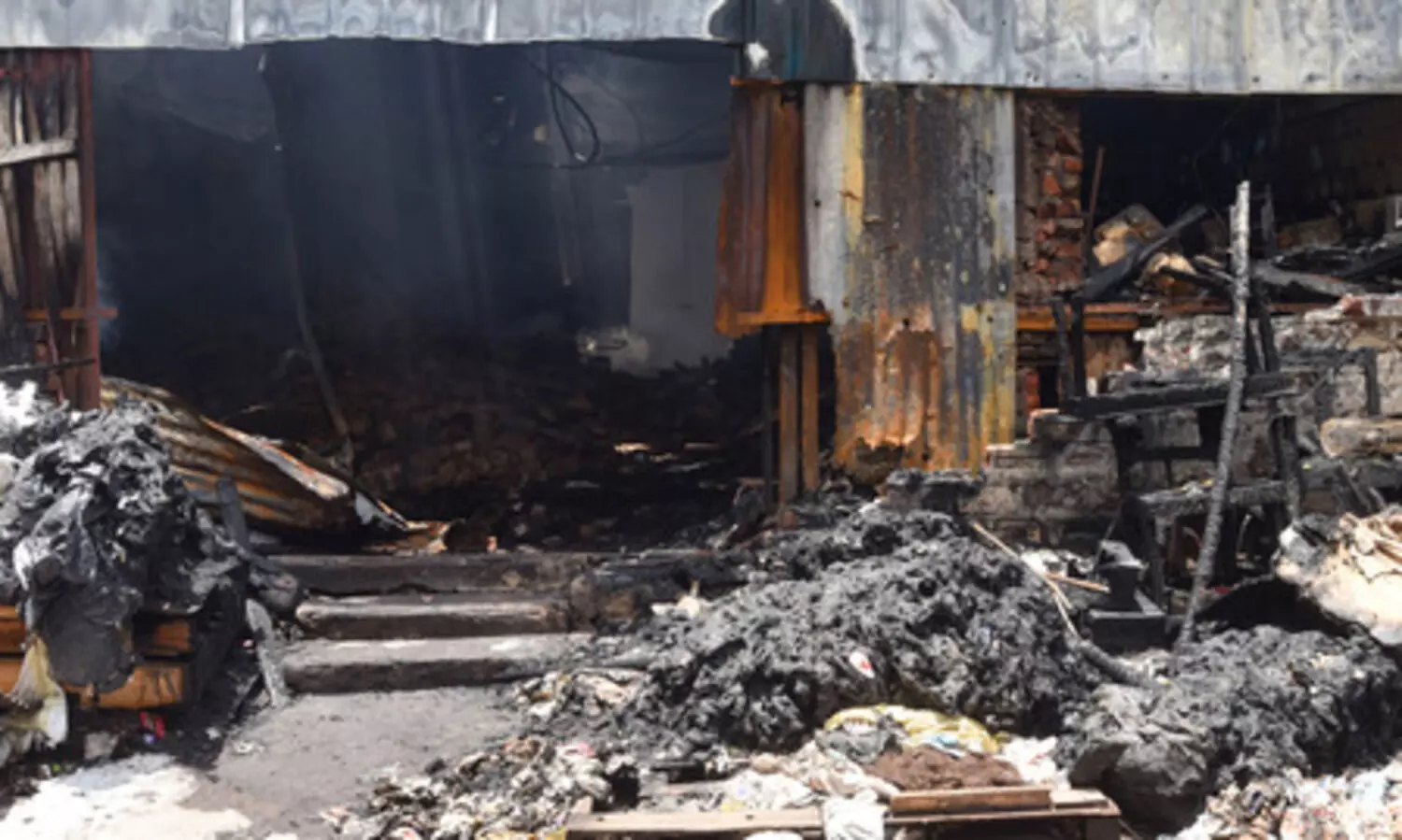 Massive fire erupts at printing press on Kolkata’s Amherst Street