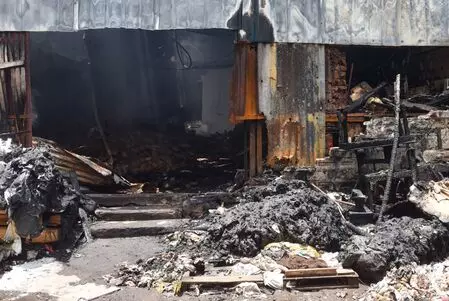 Massive fire erupts at printing press on Kolkata’s Amherst Street Massive fire erupts at printing press on Kolkata’s Amherst Street