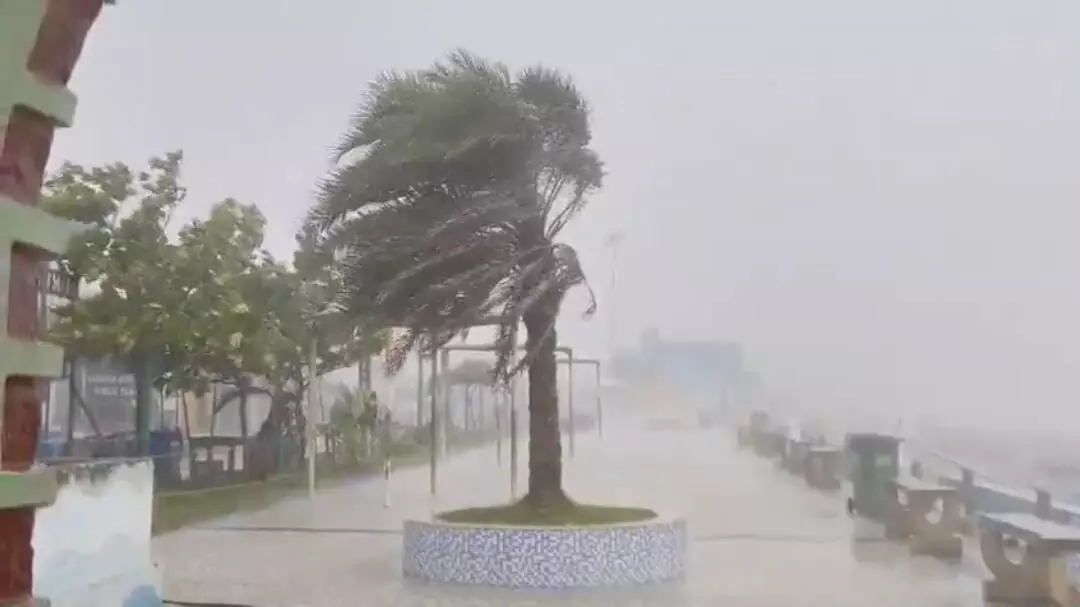 IMD sounds yellow rain alert for Assam as Cyclone Montha moves inland, weakens IMD sounds yellow rain alert for Assam as Cyclone Montha moves inland, weakens