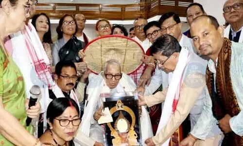 Assam Sahitya Sabha honours literary icon Dr Nagen Saikia with ‘Sadasya Varenya’