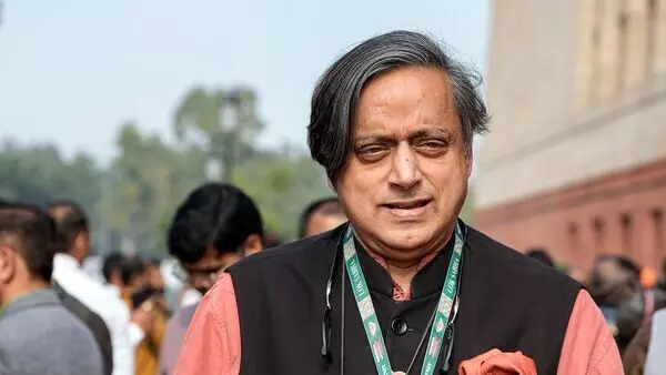 Shashi Tharoor’s remarks on dynastic politics spark unease in Congress Shashi Tharoor’s remarks on dynastic politics spark unease in Congress