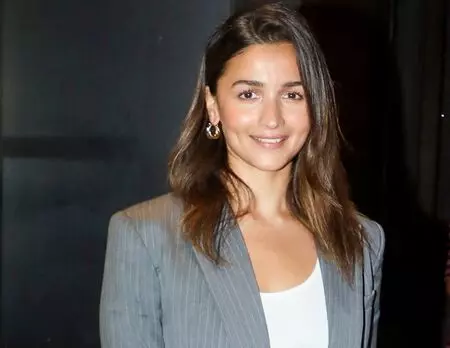 Alia Bhatt, Sharvari’s ‘Alpha’ postponed to April 17 due to pending VFX work Alia Bhatt, Sharvari’s ‘Alpha’ postponed to April 17 due to pending VFX work