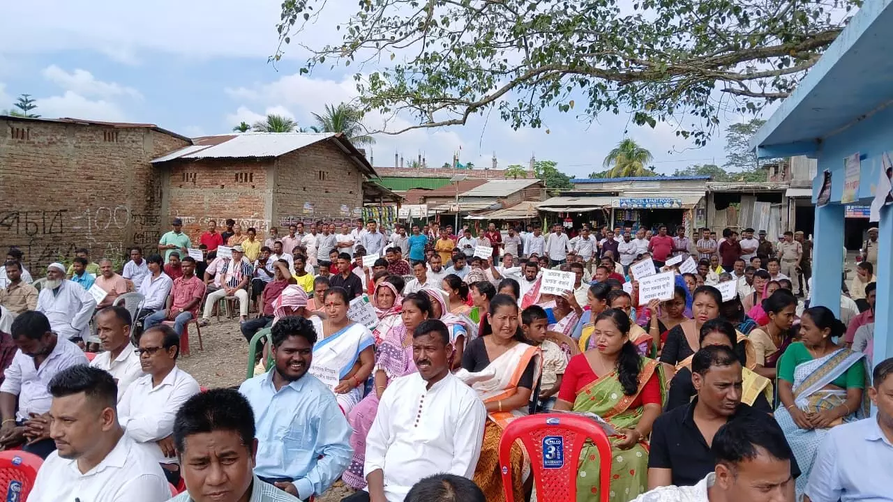 Uriamghat up in arms over alleged Naga incursions, demand border safety