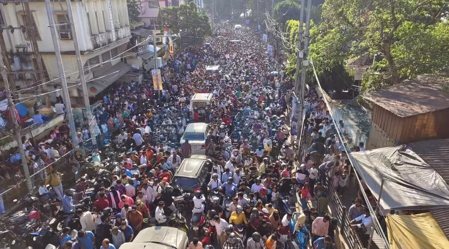Massive traffic chaos in Guwahati as Air Show draws record crowd Massive traffic chaos in Guwahati as Air Show draws record crowd