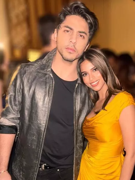 Suhana Khan pens heartfelt note, says she loves brother Aryan the most