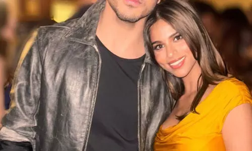 Suhana Khan pens heartfelt note, says she loves brother Aryan the most