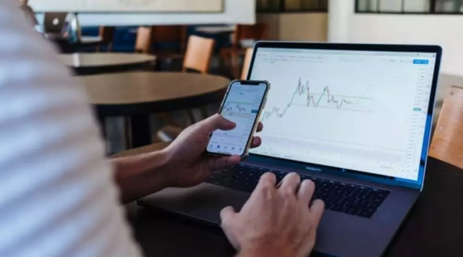 Seven Mobile-First Trading Trends That Are Redefining the Forex Market