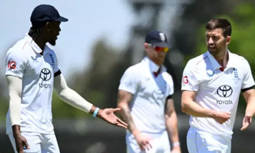 Ashes concern for England as Mark Wood faces scans over hamstring issue