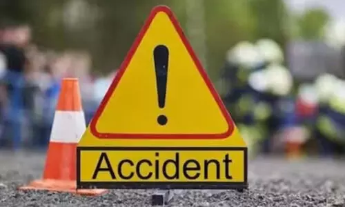 Five dead after car plunges into gorge on Delhi-Mumbai Expressway in Ratlam