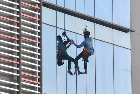 Govt to implement uniform safety and health standards for workers Govt to implement uniform safety and health standards for workers