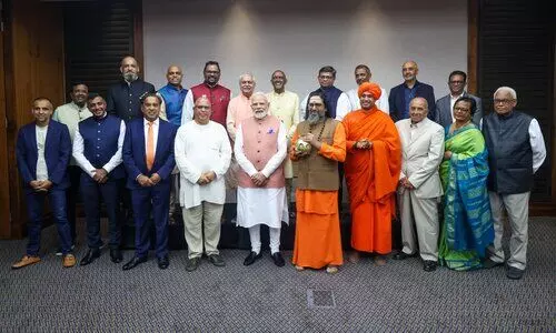 PM Modi engages leaders, calls for promoting Indian culture in Johannesburg