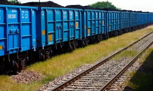 Indian Railways crosses 1 bn tonne freight loading in FY26