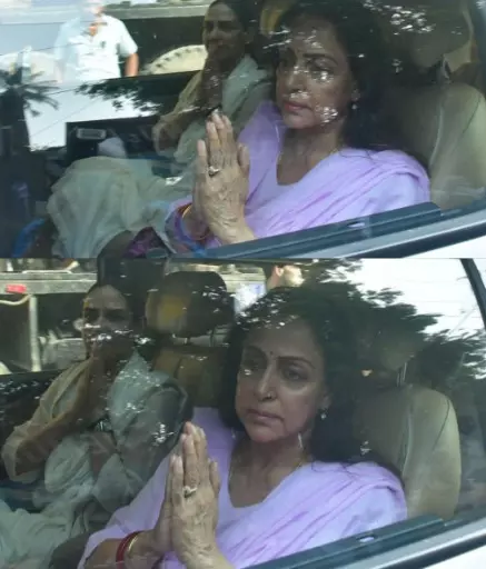 Hema Malini, Esha Deol seen with folded hands after Dharmendra’s cremation Hema Malini, Esha Deol seen with folded hands after Dharmendra’s cremation