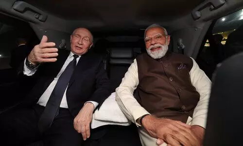 Putin lands in Delhi for key summit; defence deals, oil talks to lead agenda Putin lands in Delhi for key summit; defence deals, oil talks to lead agenda