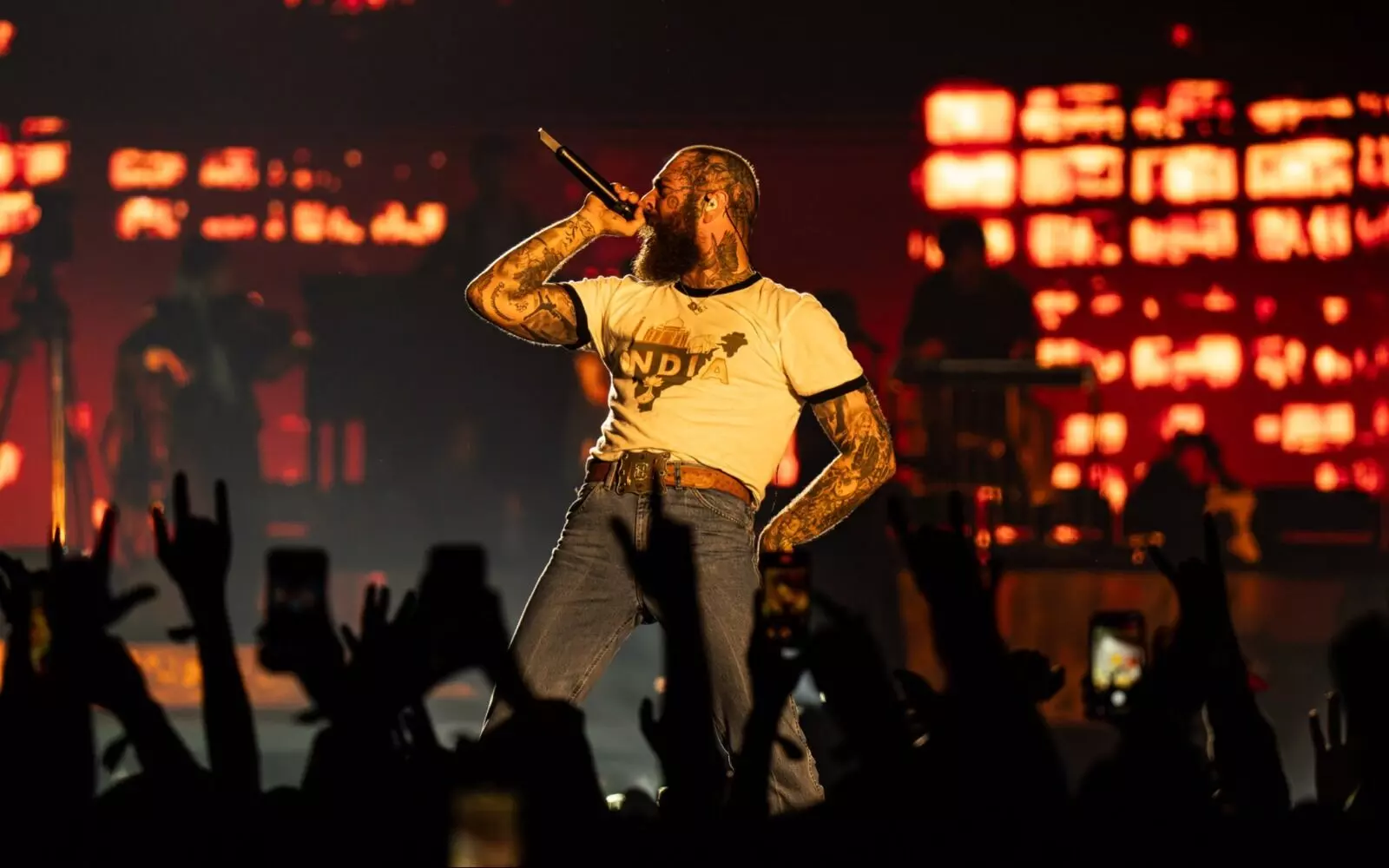 Posty came & left no crumbs Posty came & left no crumbs