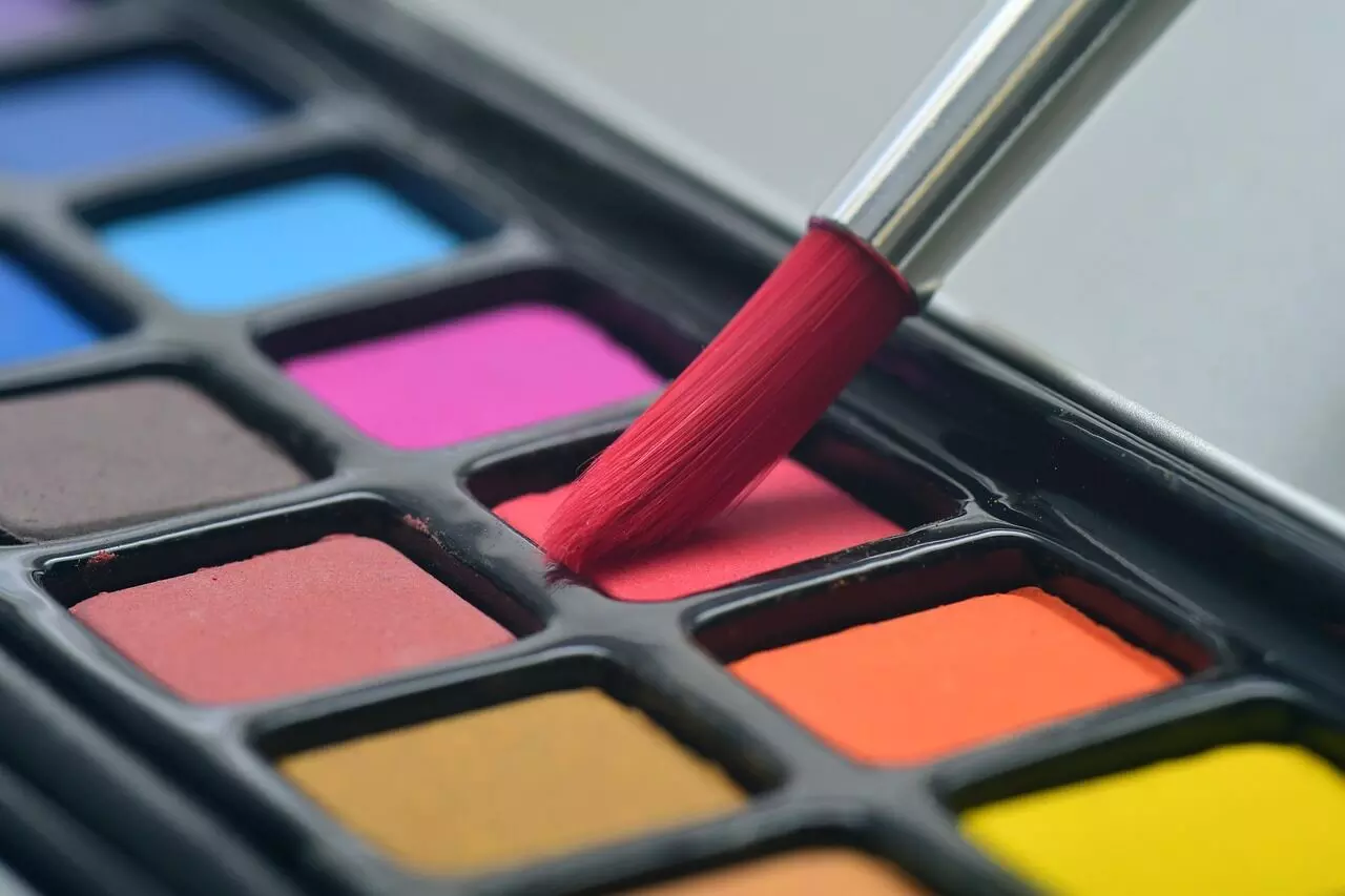 Color Psychology For Creators: How Intro Palettes Shape Emotional Connection Color Psychology For Creators: How Intro Palettes Shape Emotional Connection