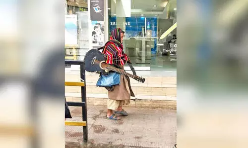 Aizawl mourns quiet street minstrel C Rothangpuia, who passed away on Dec 12