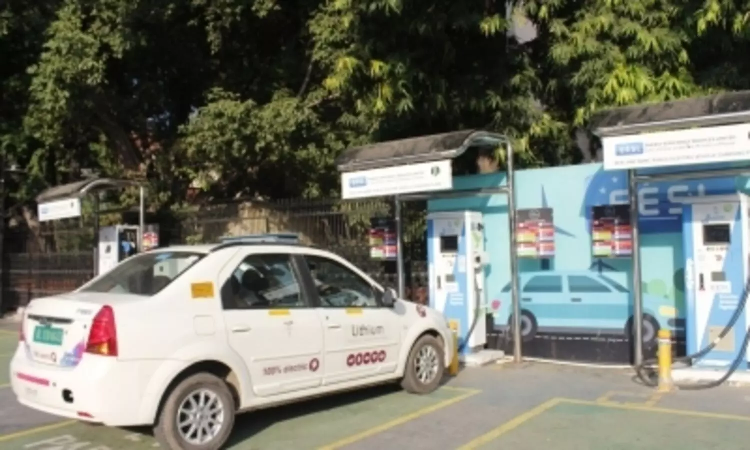 India has 29,151 EV charging stations, including 8,805 fast chargers: Govt