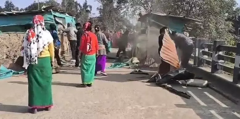 Fresh violence erupts in Manipur as twin blasts injure two in Bishnupur Fresh violence erupts in Manipur as twin blasts injure two in Bishnupur