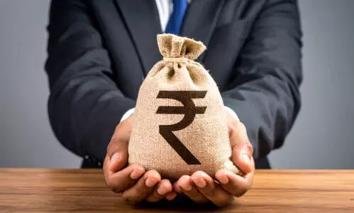 Report: Share of salaried taxpayers earning over Rs 30 lakh rises in 2025