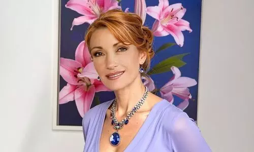 Jane Seymour says English couldn’t get past her being a Bond girl status