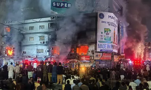 Pakistan mall fire: Death toll rises to 14, over 70 still missing