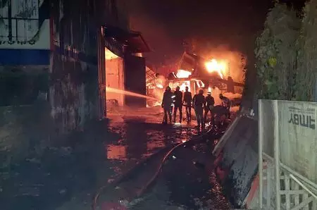 Kolkata warehouse fire: Death toll rises to 16; search continues