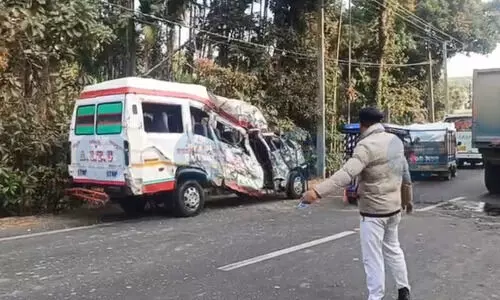 Two dead, 17 injured as dumper rams passenger vehicle on NH-6 in Sribhumi