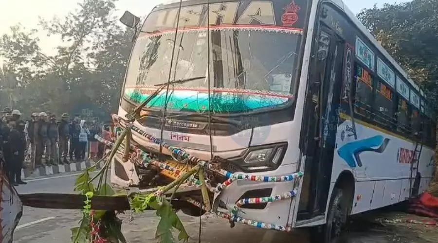 Two killed as truck rams wedding bus on NH-17 in Assam’s Goalpara