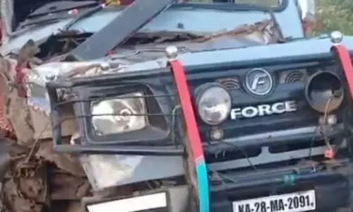 Three women farmers lose lives in two-vehicle collision in Karnataka