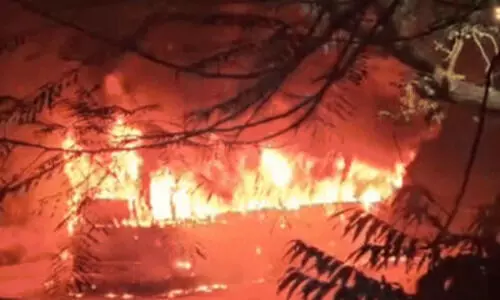 Bus helper killed as fire ravages vehicle in Vikaspuri