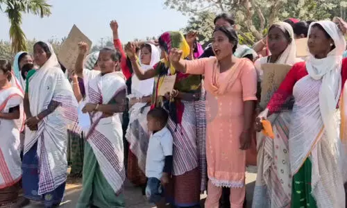 Fresh protests in Golaghat’s Chungajan over alleged Nagaland gate on Assam land