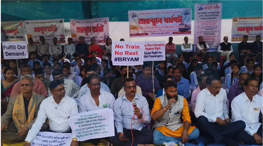 Two-hr sit-in in Bijni over train halts, suburban rail demand; stir warning issued