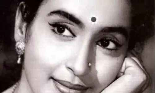 Mohnish Bahl pays tribute to Nutan on 35th anniversary