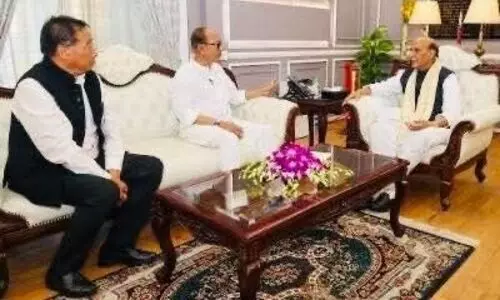Manipur CM meets Defence Minister, BJP chief; seeks TA battalion, IDP rehab