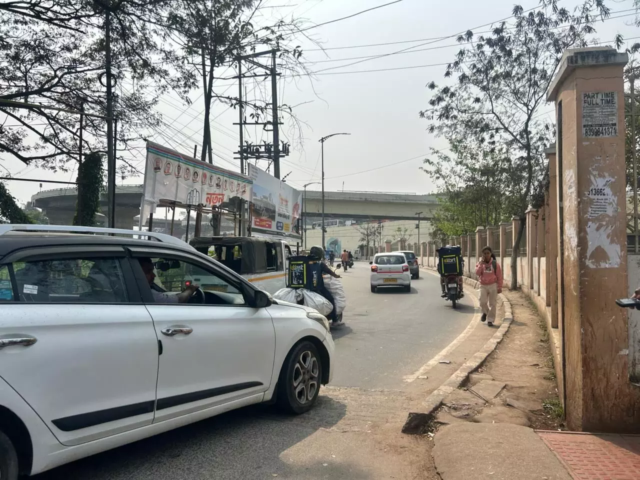 Two held after lewd remark to woman in Jalukbari; public safety debate reignites Two held after lewd remark to woman in Jalukbari; public safety debate reignites