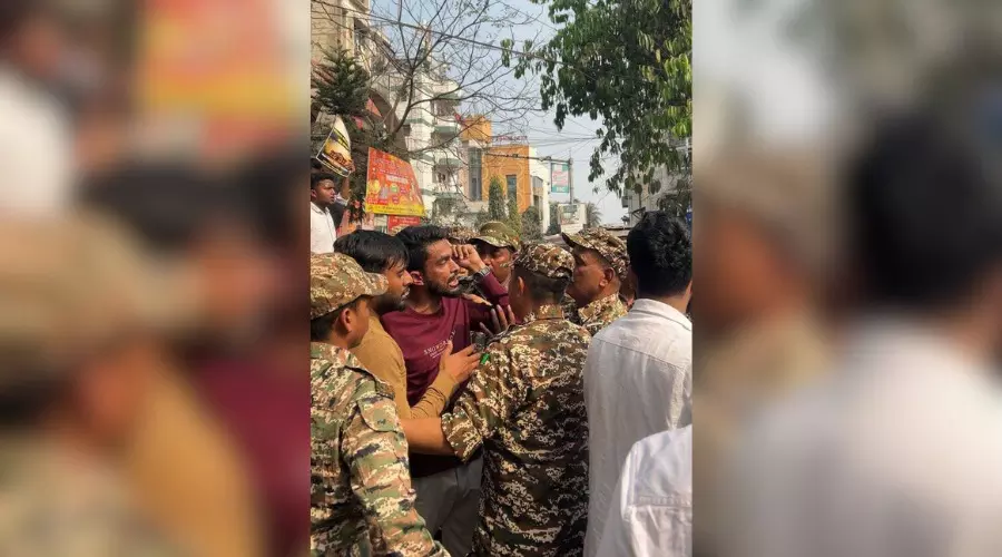 NSUI, police clash in Guwahati during protest against school closures