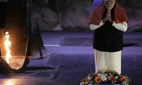 Modi honours Holocaust victims during Jerusalem visit