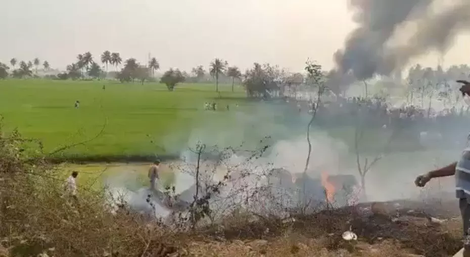 18 Dead, six critical in cracker unit blast in Andhra Pradesh 18 Dead, six critical in cracker unit blast in Andhra Pradesh