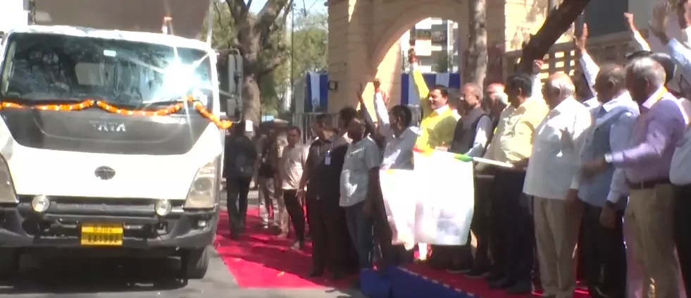 Gujarat CM launches Sardar Ekta Yatra, stresses ‘nation first’