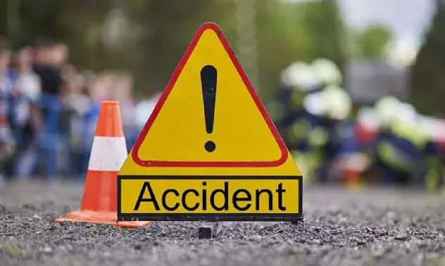 Seven Indian pilgrims killed as bus plunges off road in Nepal’s Gorkha Seven Indian pilgrims killed as bus plunges off road in Nepal’s Gorkha