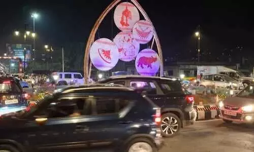 Gridlock continues for second day at Chandmari roundabout on Maharaj Prithu Flyover