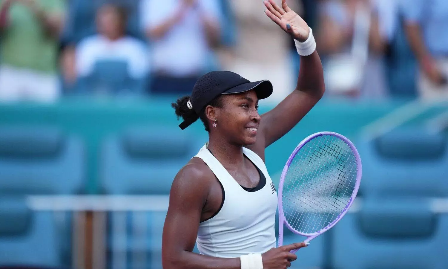 Gauff beats Bencic to reach Maiden Miami Open SF ; to face Muchova