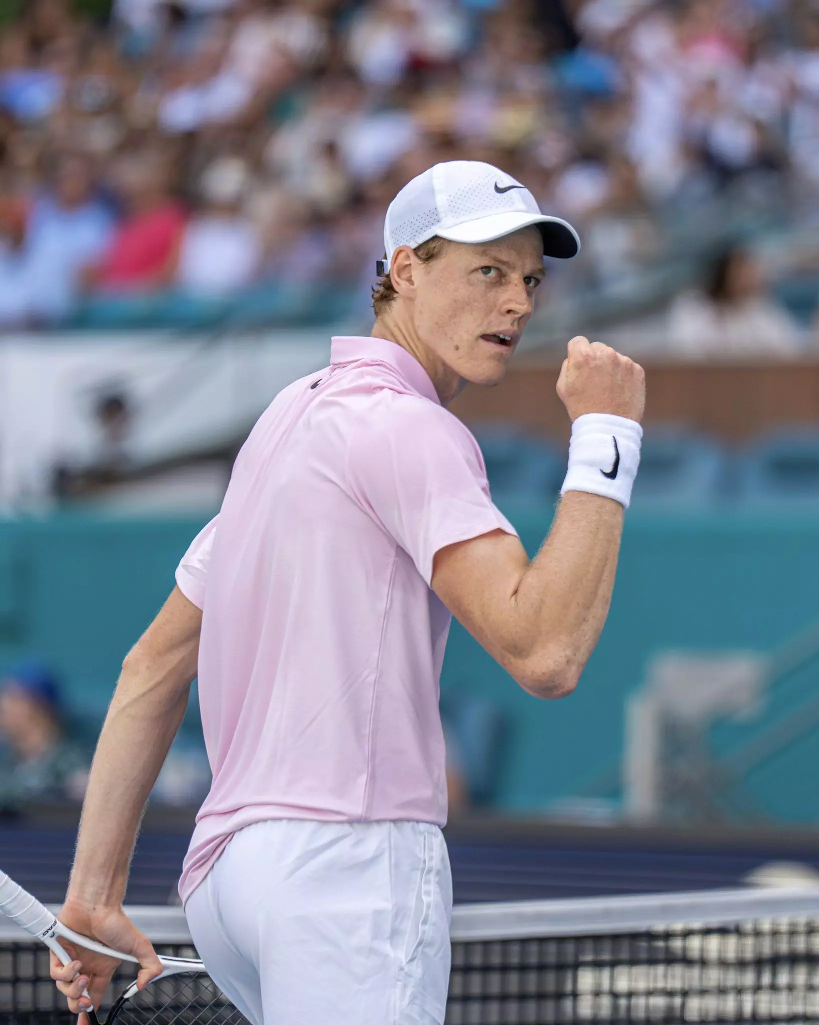 Sinner enters Miami final after dominant win vs Zverev